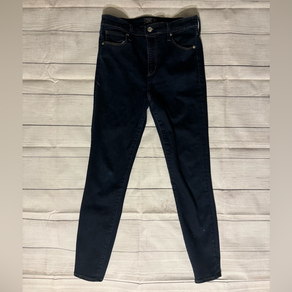 Abercrombie & Fitch Super Skinny Jeans